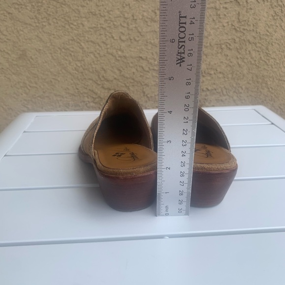 Patricia Nash slip on mules brown tan suede size 6 - Picture 5 of 15
